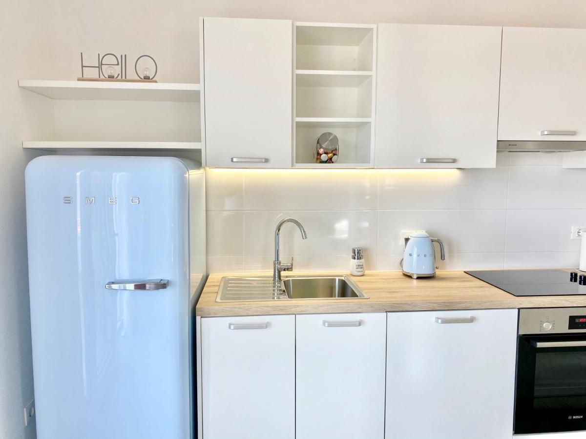 Apartmani Ksenija Tučepi Eksteriør billede