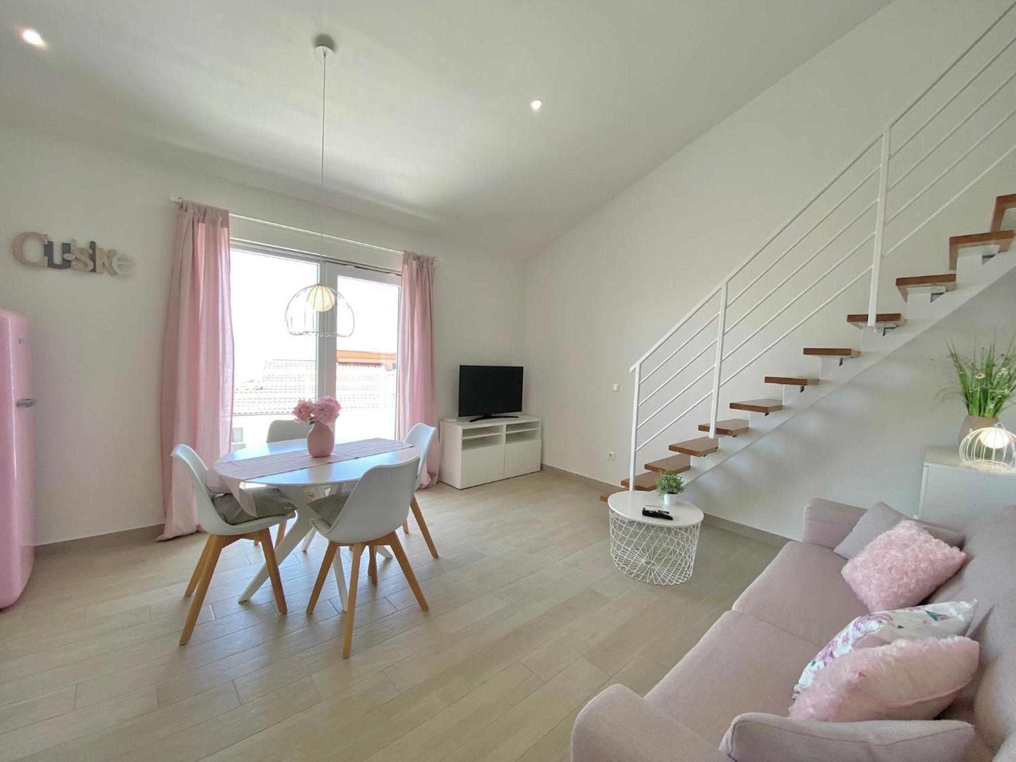 Apartmani Ksenija Tučepi Eksteriør billede