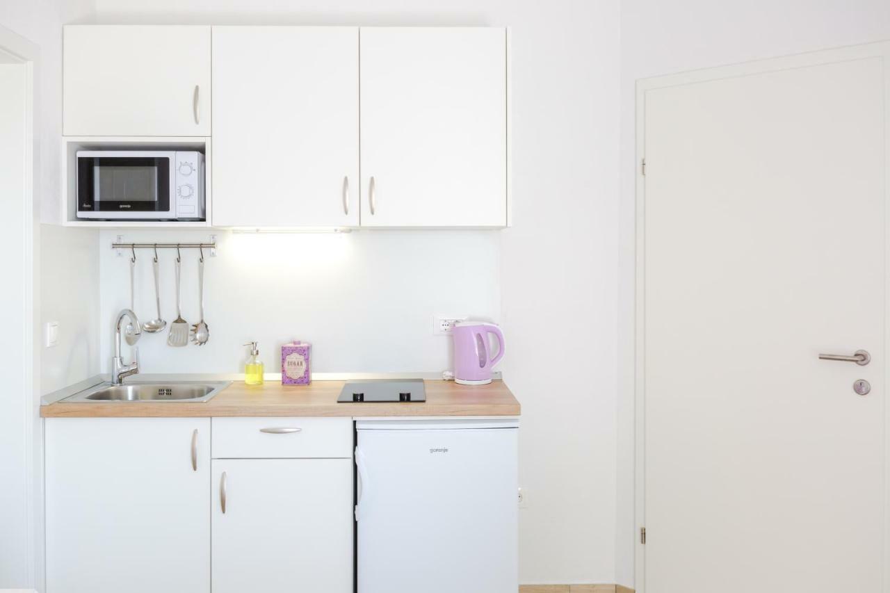 Apartmani Ksenija Tučepi Eksteriør billede