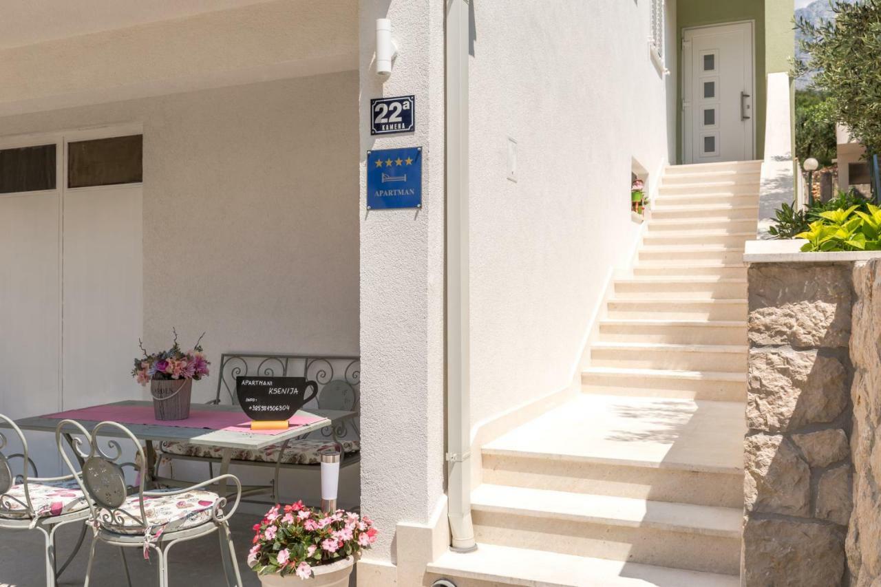 Apartmani Ksenija Tučepi Eksteriør billede